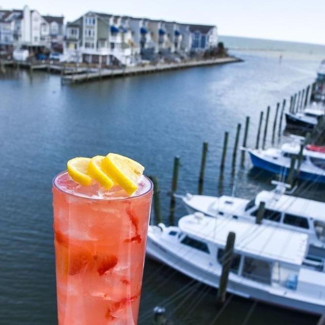 Rod 'N' Reel Resort Chesapeake Beach Exterior photo