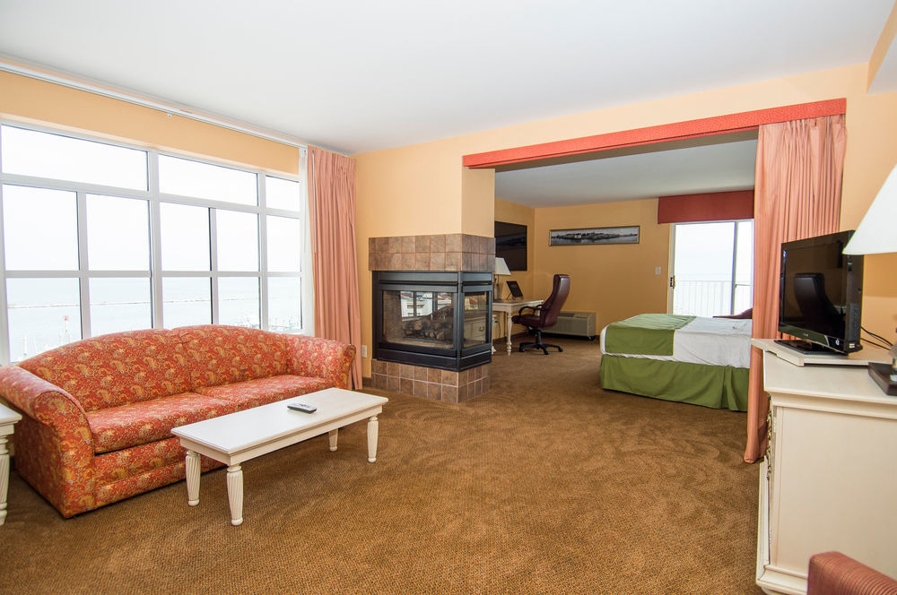 Rod 'N' Reel Resort Chesapeake Beach Exterior photo