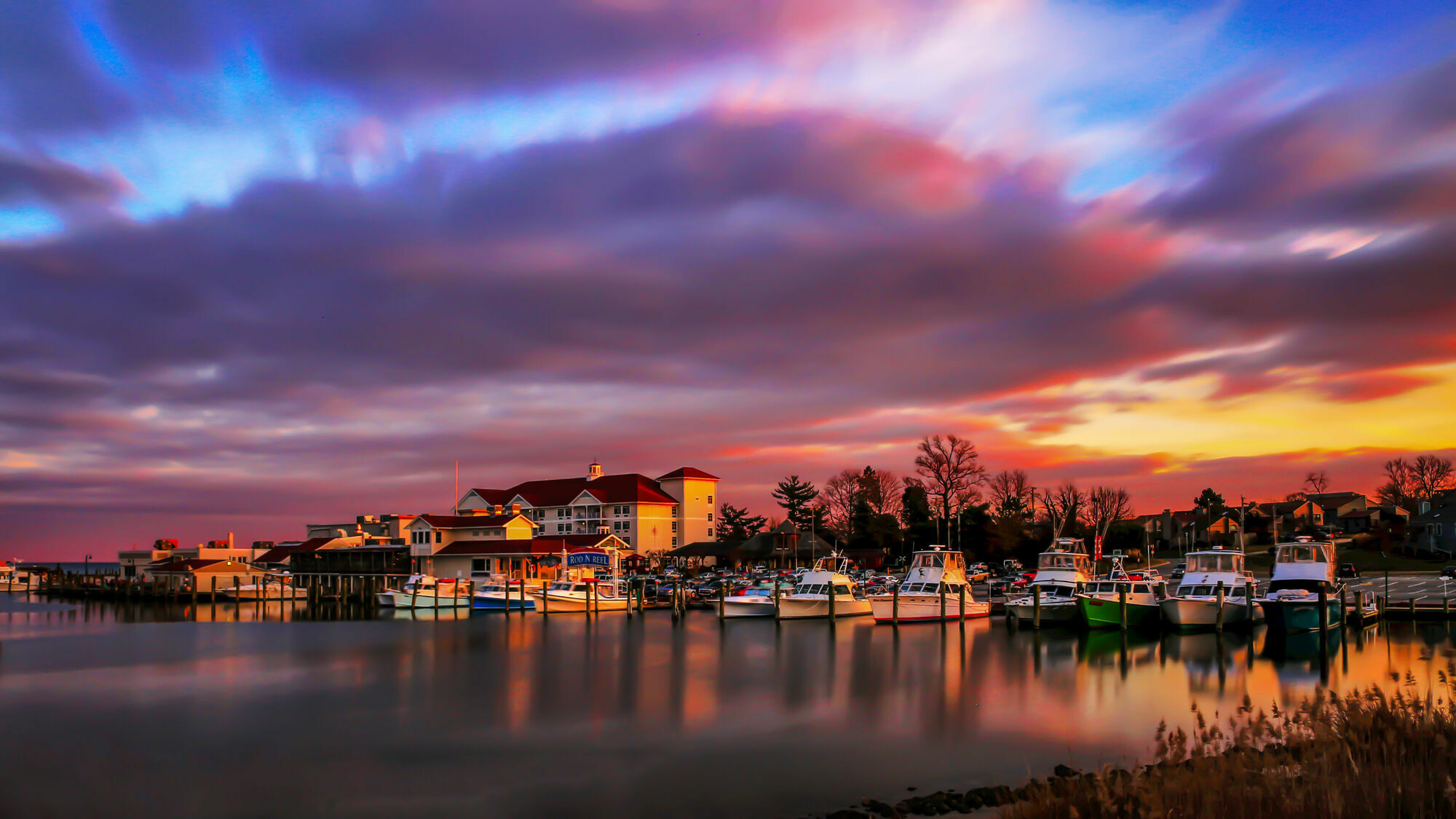 Rod 'N' Reel Resort Chesapeake Beach Exterior photo